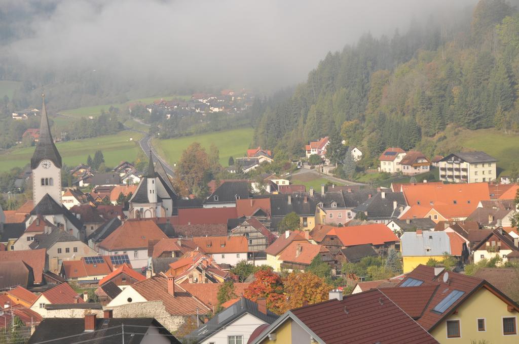 Pension Geissler-Reicher Oberwoelz Stadt Buitenkant foto