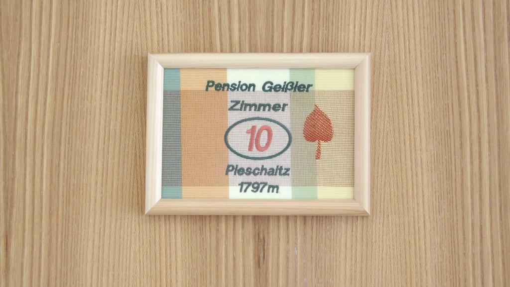 Pension Geissler-Reicher Oberwoelz Stadt Buitenkant foto